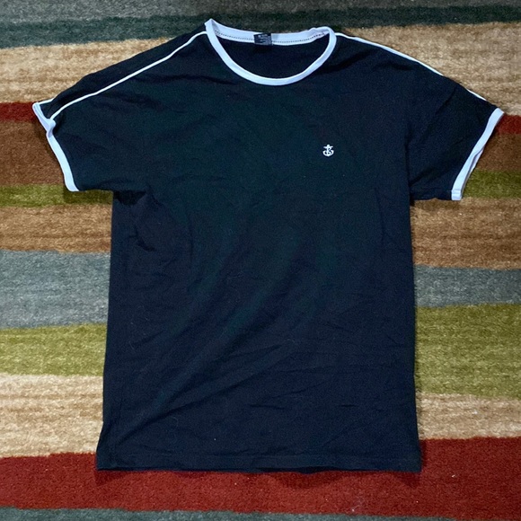 Blakely Black Tee Shirt - Picture 1 of 4